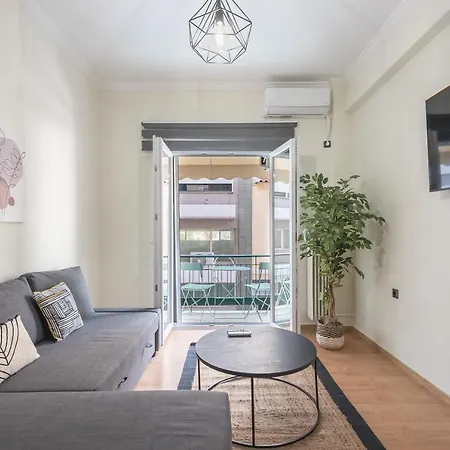 Center Spacious Apartment *