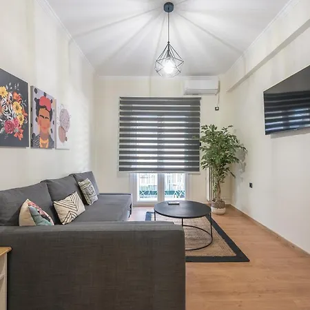 Center Spacious Apartment *
